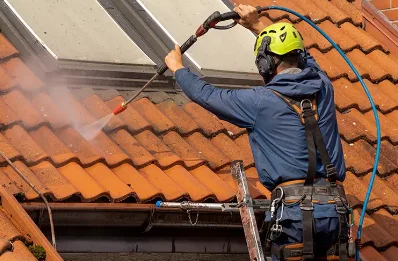 Démoussage et hydrofuge de toiture à Blincourt